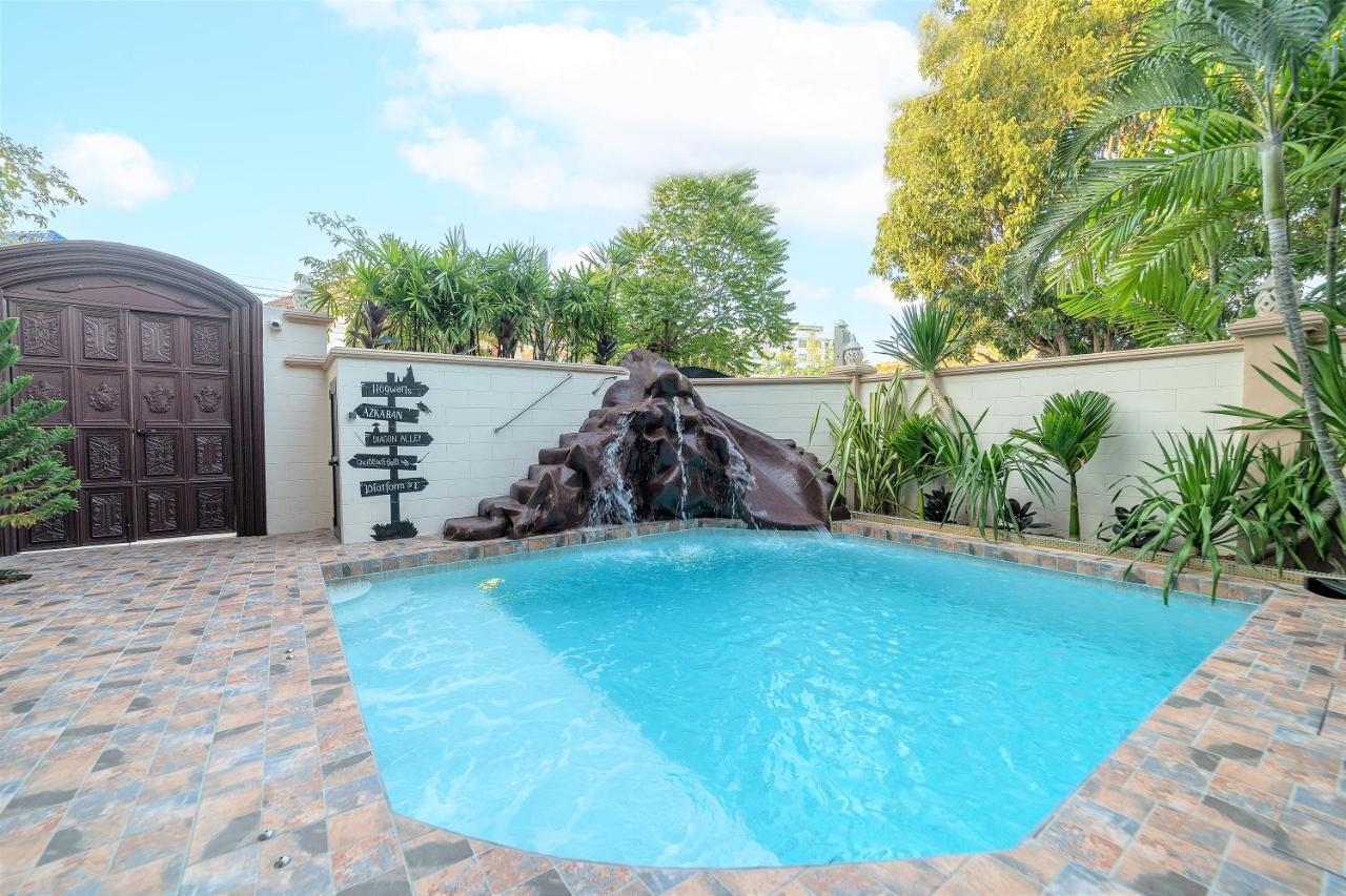 Potterland Luxury Pool Villa Pattaya Walking Street 6 Bedrooms Eksteriør bilde